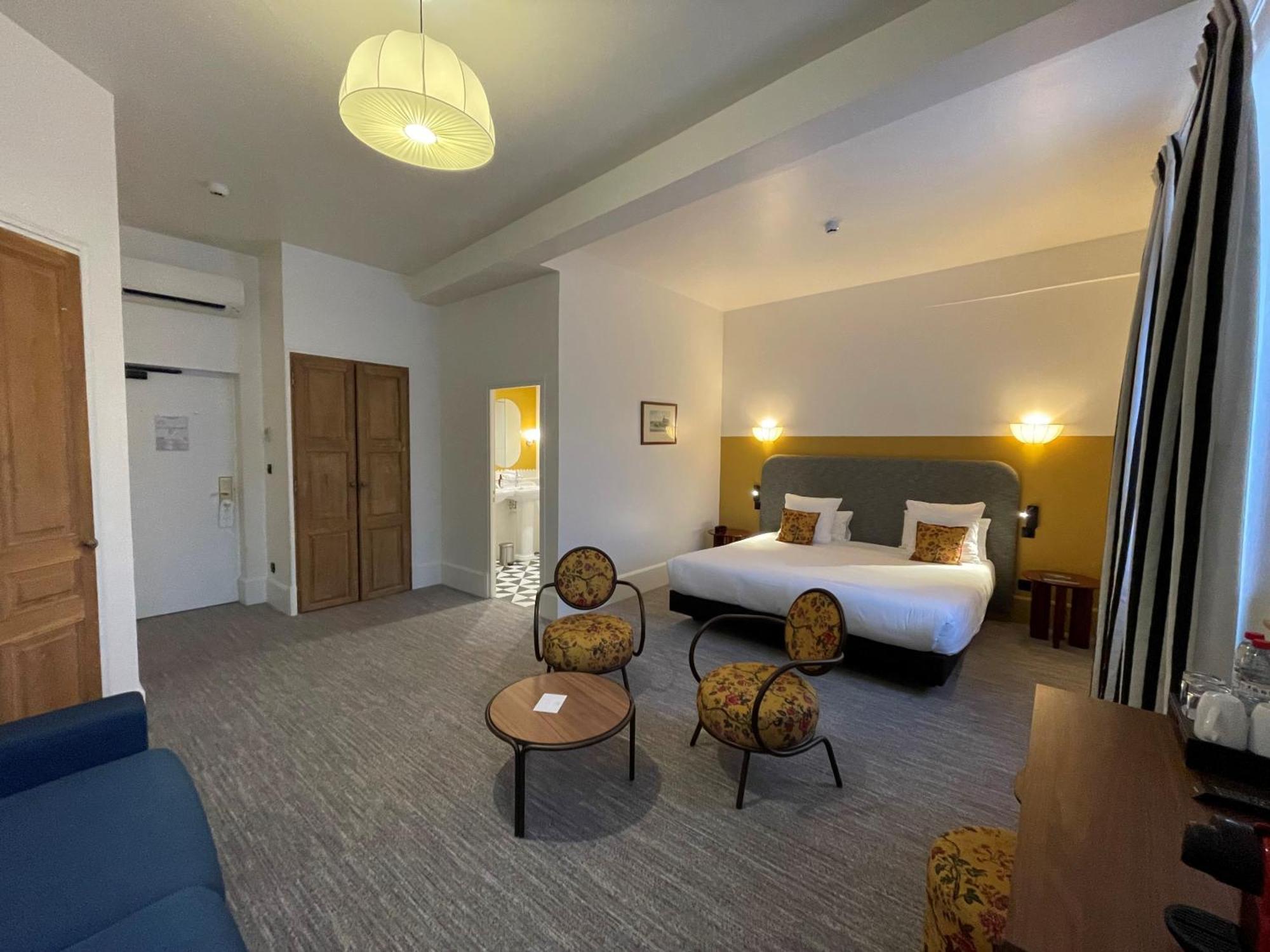 ביון Hotel De La Poste מראה חיצוני תמונה